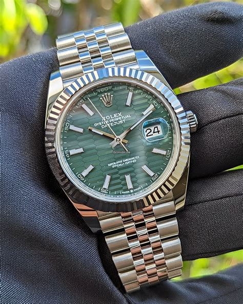 rolex datejust 41 green motif dial